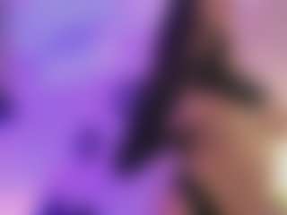 LuxeLina's Live Sex Cam Show