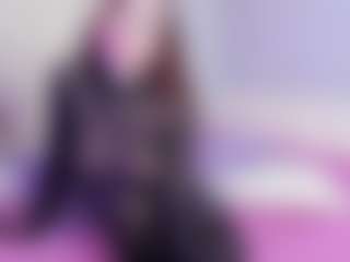 LuxeLina's Live Sex Cam Show