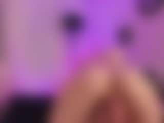 LuxeLina's Live Sex Cam Show