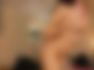 LuxeLina's Live Sex Cam Show