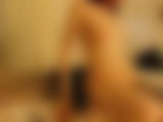 Live cam show with LuxeLina - Green Eyes on Camsoda