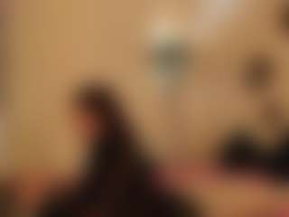 Live cam show with LuxeLina - Green Eyes on Milfs Live