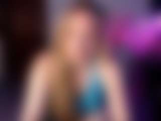 Live cam show with MissBlossomm - Teen (18+) on SpankPalCams