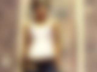 Live cam show with MyrticeGielow - Blonde Hair on madthumbs