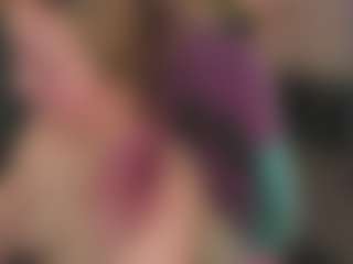 Live cam show with SunshySunshy - Blonde Hair Curvy on Dolls Live