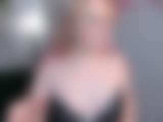 Live cam show with SunshySunshy - Big Ass on googirlz