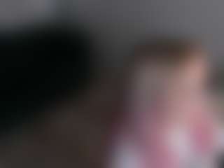 Live cam show with SunshySunshy - New Foot Fetish on livesuperchat.net