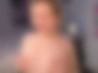 Live cam show with SunshySunshy - Teasing on Mixed Magazine Live