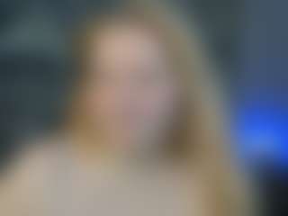 Live cam show with SunshySunshy - Camel Toe on Livezox