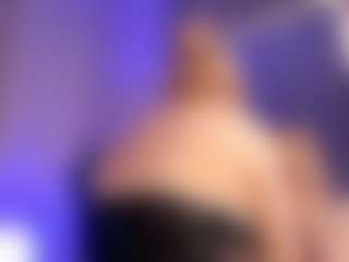 Live cam show with SunshySunshy - Moaning on googirlz