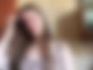Live cam show with Taisha - Blonde Hair Petite on xxxlivecams.org