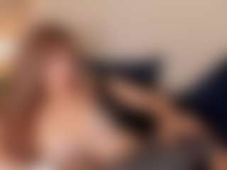 Live cam show with Amber-sophie - Red Hair Middle Aged on AdultVida.com