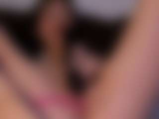 Live cam show with Asretia - New Teen (18+) on fapnchat