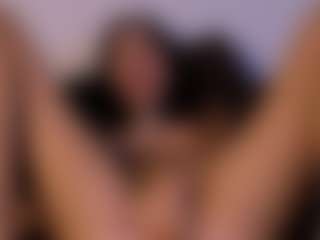 Live cam show with Asretia - Middle Aged on Strip Flash - Live Sex Shows