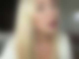 Live cam show with Rina - Black Shaved Pussy on Dolls Live