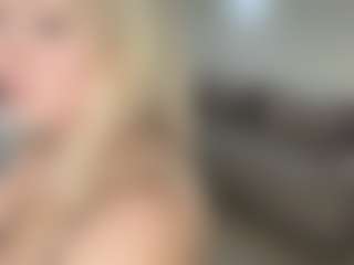 Live cam show with Rina - Blonde Hair Fetish on Livezox