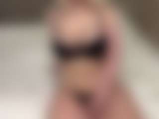 Rina's Live Sex Cam Show