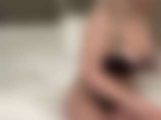 Rina's Live Sex Cam Show