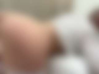 Pokaz na żywo z Rina - Fingering na Camsoda