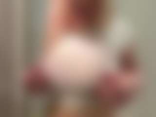 Rina's Live Sex Cam Show