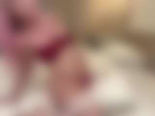 Spettacolo in cam dal vivo con Rina - Smoking Athletic su Camsoda