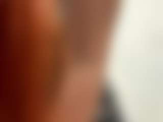 Live cam show with EleonoreHawkey - Brown Eyes Red Hair on Camiplay Live