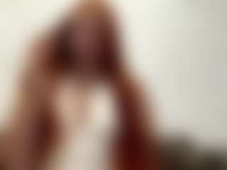 EleonoreHawkey's Live Sex Cam Show