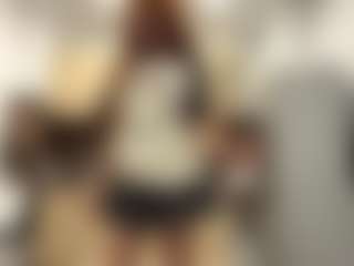 EleonoreHawkey's Live Sex Cam Show