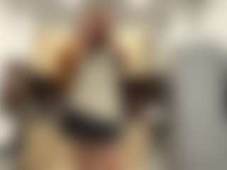 EleonoreHawkey's Live Sex Cam Show