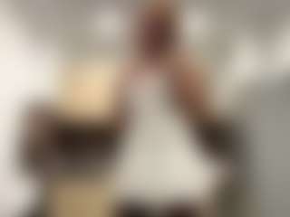 EleonoreHawkey's Live Sex Cam Show