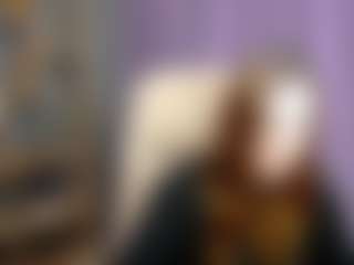 Live cam show with ElizabethGlow - Submissive on CamwithHer