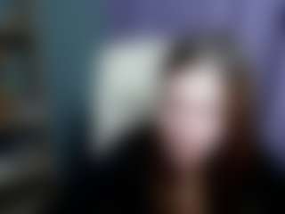 Live cam show with ElizabethGlow - Housewife on Milfs Live