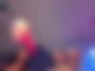 Live-Cam-Show mit pinkie_pie - Domination auf Camsoda
