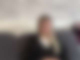 Live cam show with Stella - Strip on Camsoda