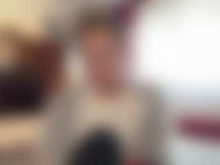 Live cam show with Stella - Fingers on Soda Cam