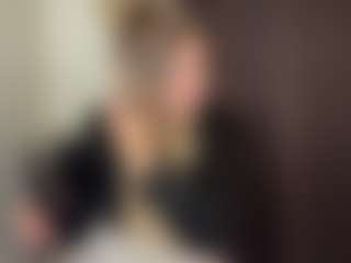 Live cam show with Stella - Blonde Hair Middle Aged on dasdasdadada.com