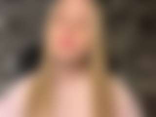 RoslynMiernik's Live Sex Cam Show