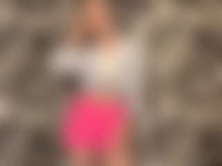 RoslynMiernik's Live Sex Cam Show