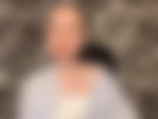 RoslynMiernik's Live Sex Cam Show