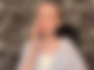 RoslynMiernik's Live Sex Cam Show