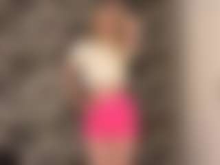 Live cam show with RoslynMiernik - Blonde Hair College on Camiplay Live