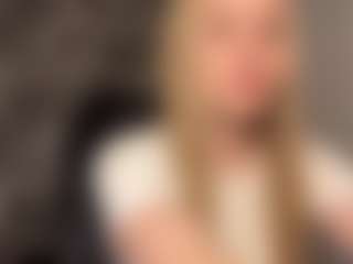 RoslynMiernik's Live Sex Cam Show