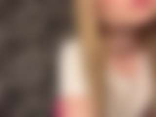 Cam Show en direct de RoslynMiernik