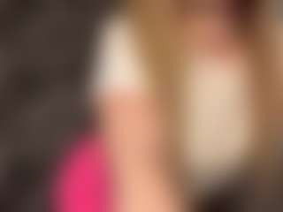 RoslynMiernik's Live Sex Cam Show