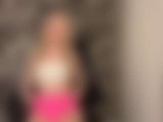 Live cam show with RoslynMiernik - White Teen (18+) on slutload | united states