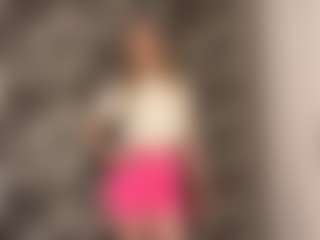 RoslynMiernik's Live Sex Cam Show