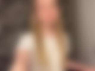 RoslynMiernik's Live Sex Cam Show