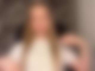RoslynMiernik's Live Sex Cam Show