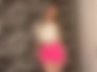 RoslynMiernik's Live Sex Cam Show