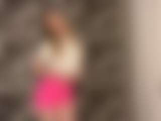 RoslynMiernik's Live Sex Cam Show